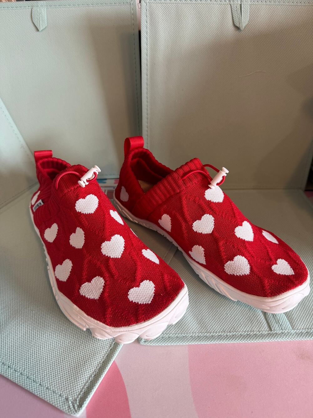 Nimbao Cloud Walk Love Wide Toe Box shoes red white hearts sz 9 NWT